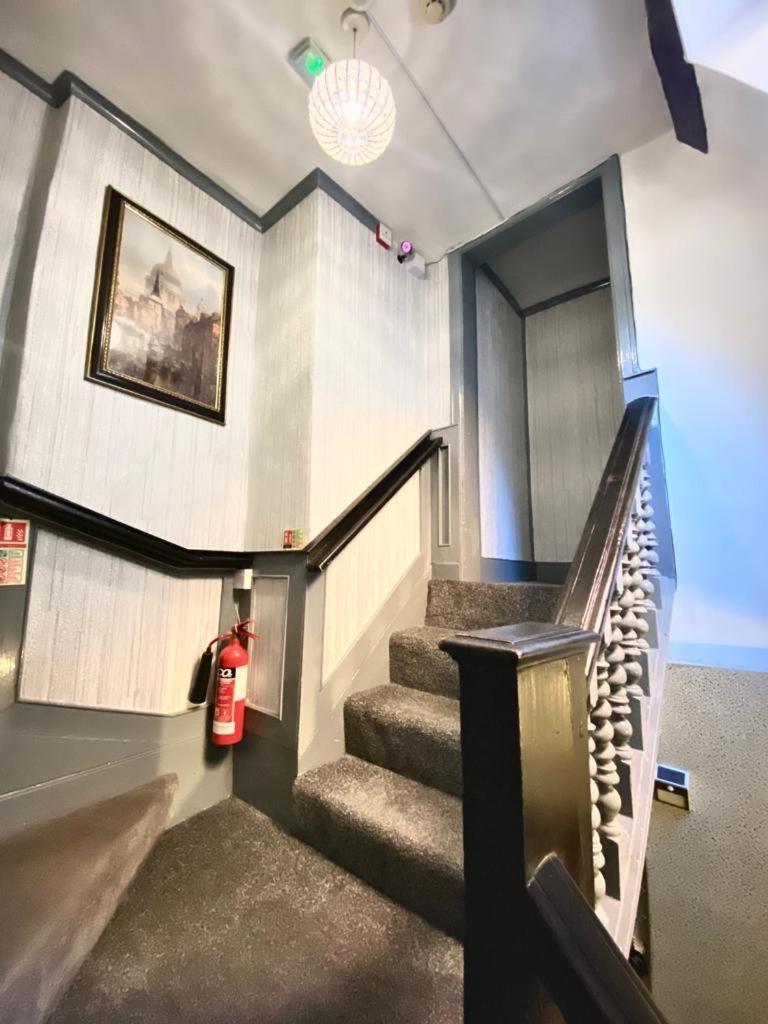 Greyfriars Lodge แคนเทอร์เบอรี ภายนอก รูปภาพ
